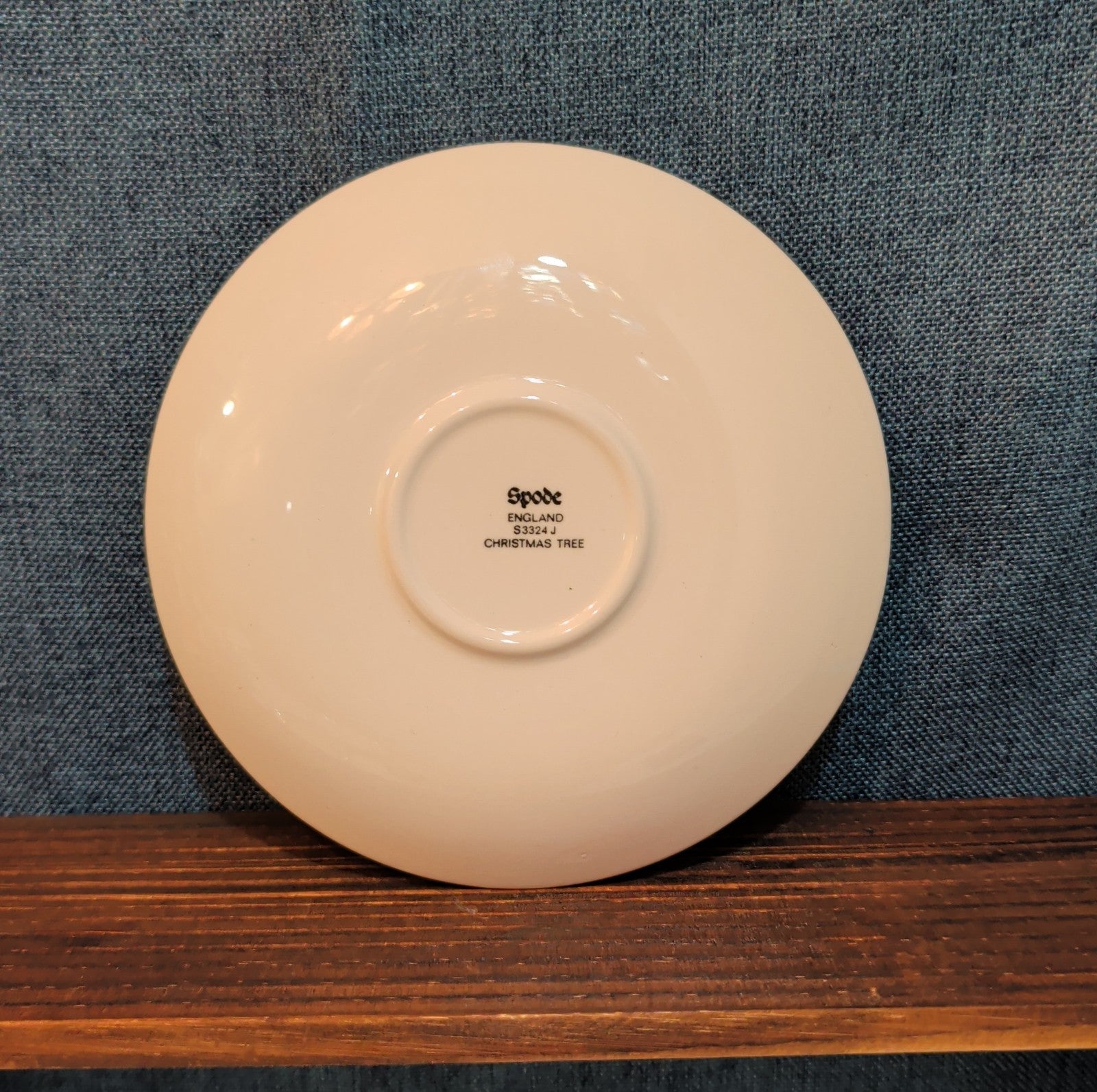Spode Christmas Tree S3324 England 5.75" Saucers Set 2 Vintage