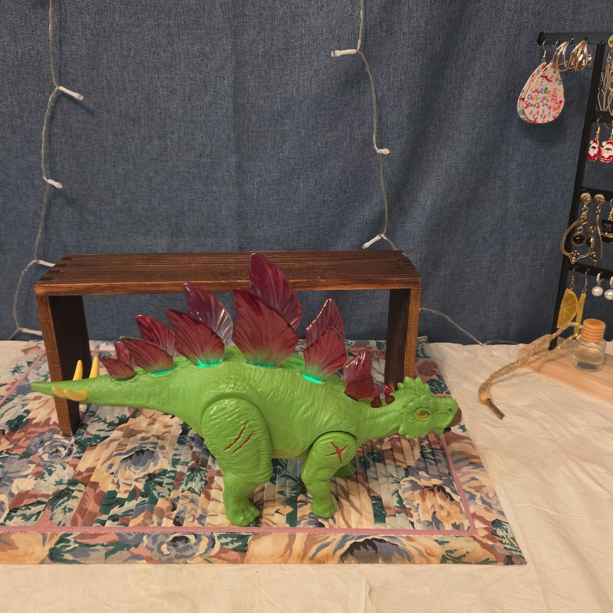 Zuri Inc Stegosaurus Walking Dinosaur Light Up Spikes 12.5