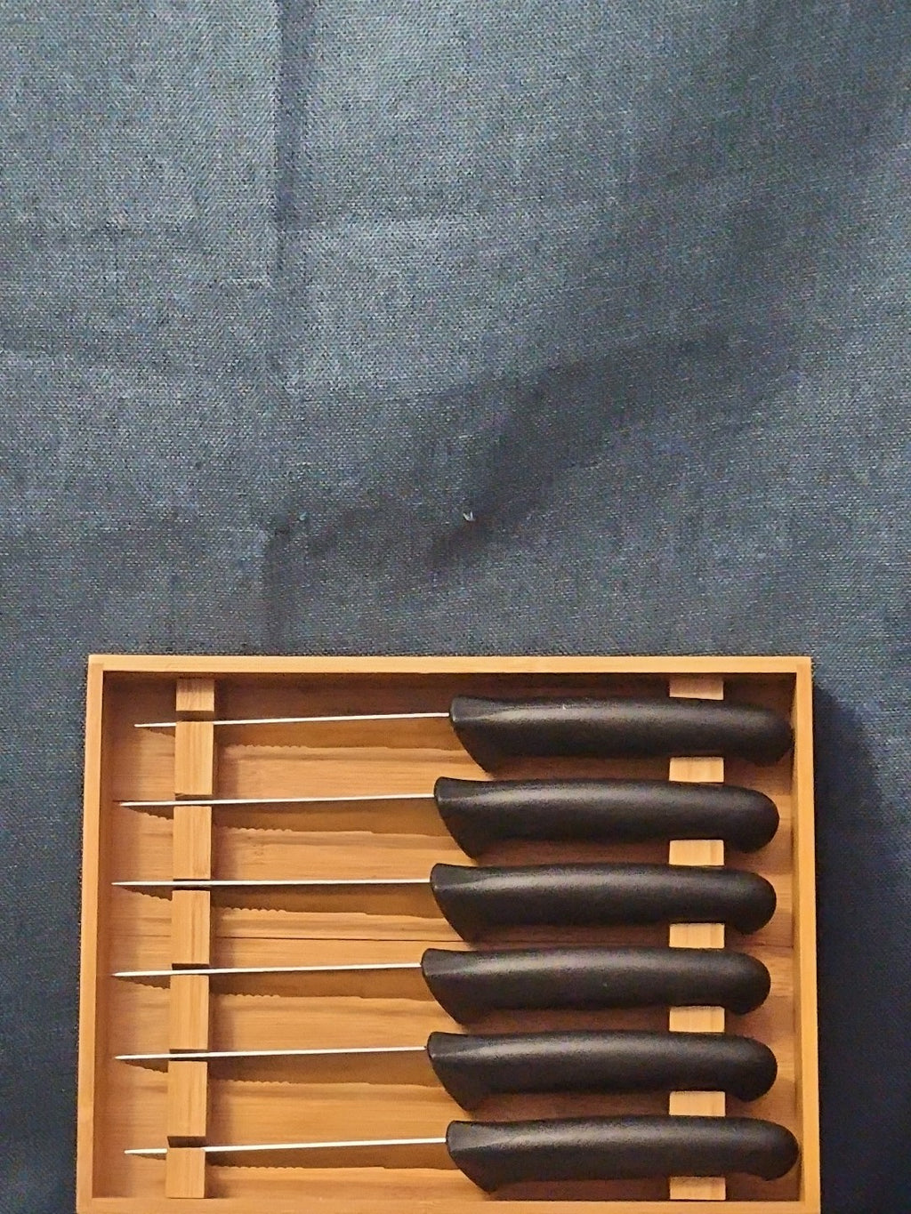 6 Gibson Steak Knives | 4.5" Serrated Stainless Steel | Wood Storage Block Tray