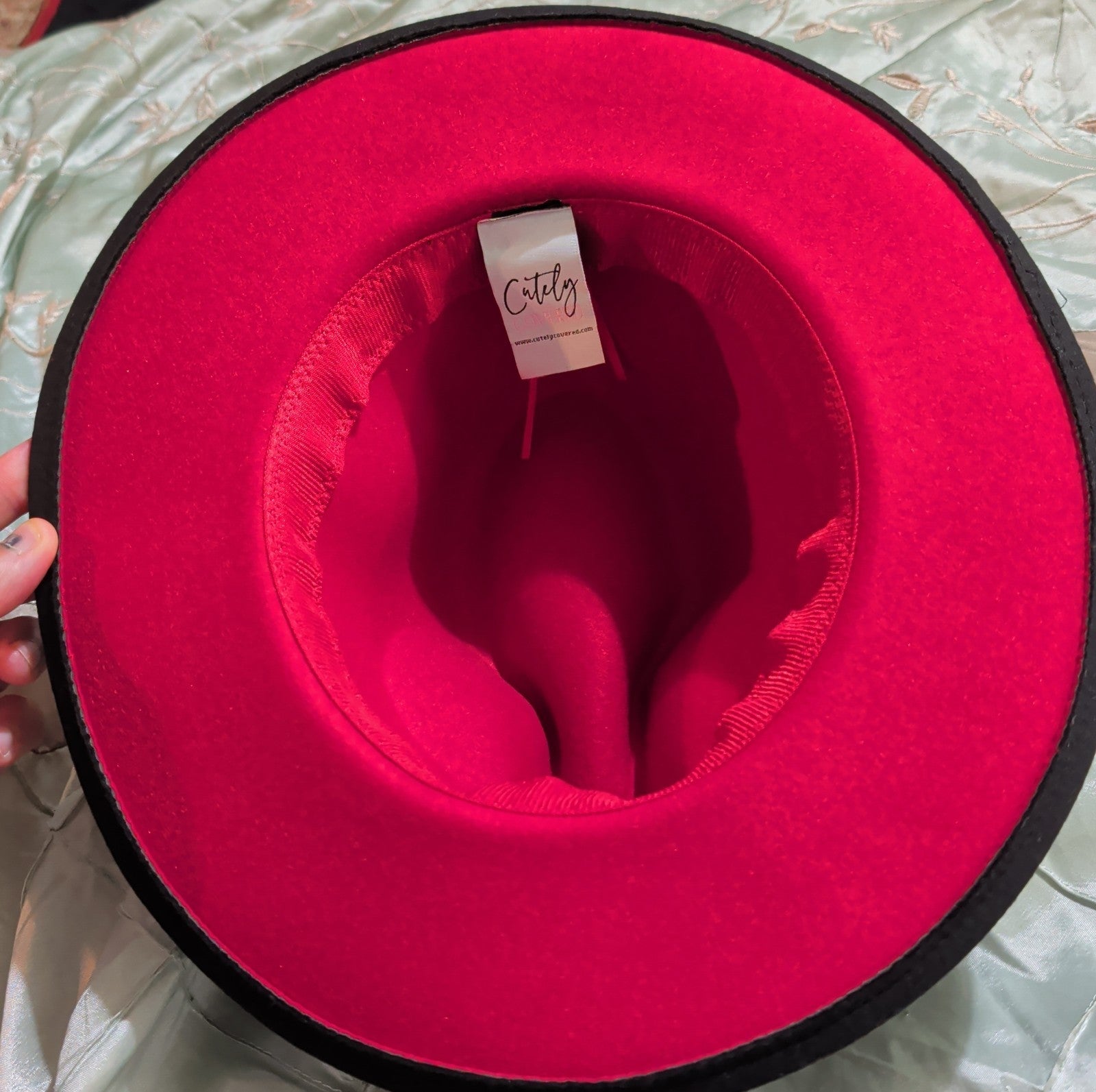 Cutely Covered Pink Bottom Black Cowboy Hat Felt Wide Brim Fedora Medium Used