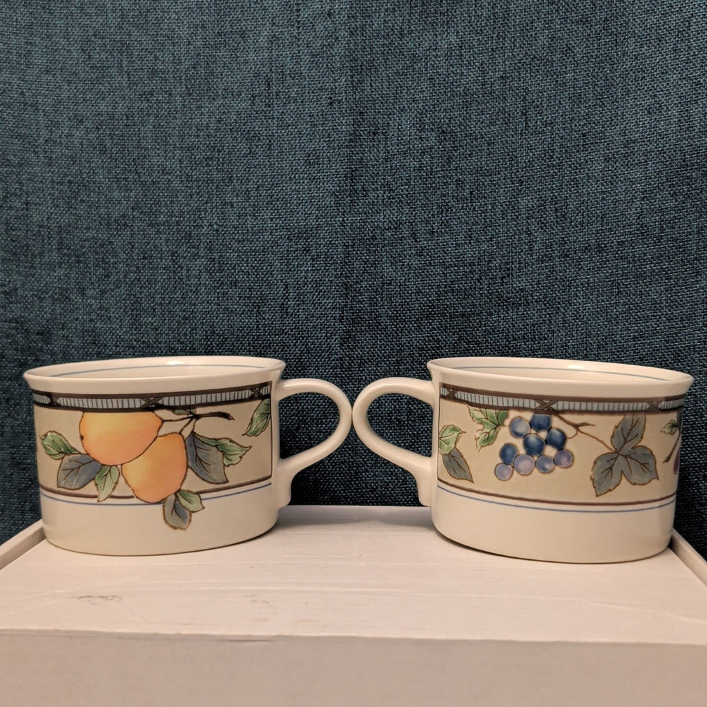 Set of 2 Mikasa Intaglio GARDEN HARVEST Cups | CAC29 8oz Flat Mugs | Vintage 90s