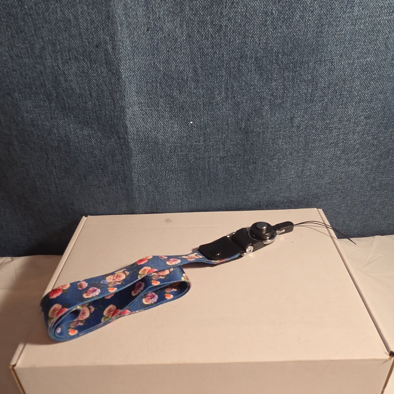 Blue Floral Phone Lanyard Quick Release Detachable Strap Loop