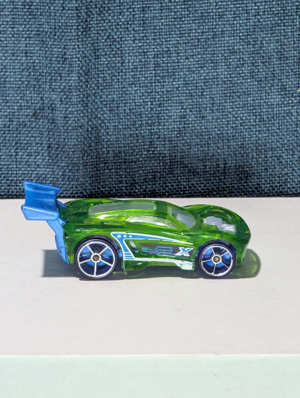 Hot Wheels Paradigm Shift | 2016 X-Raycers 5-Pack | Translucent Green | Loose