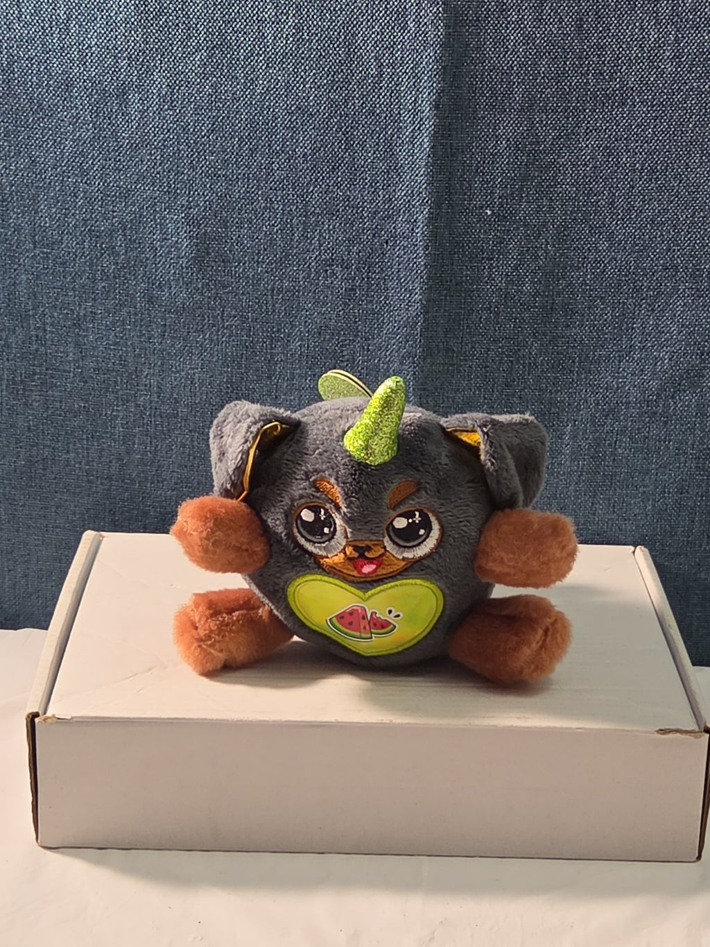 ZURU Rainbocorn Sparkle Heart 4" Plush Gigi Rottweiler Watermelon