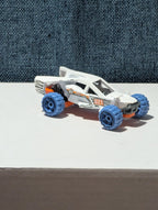 Hot Wheels Dune It Up (2018) | HW 50th Race Team Buggy | White #621 | Loose