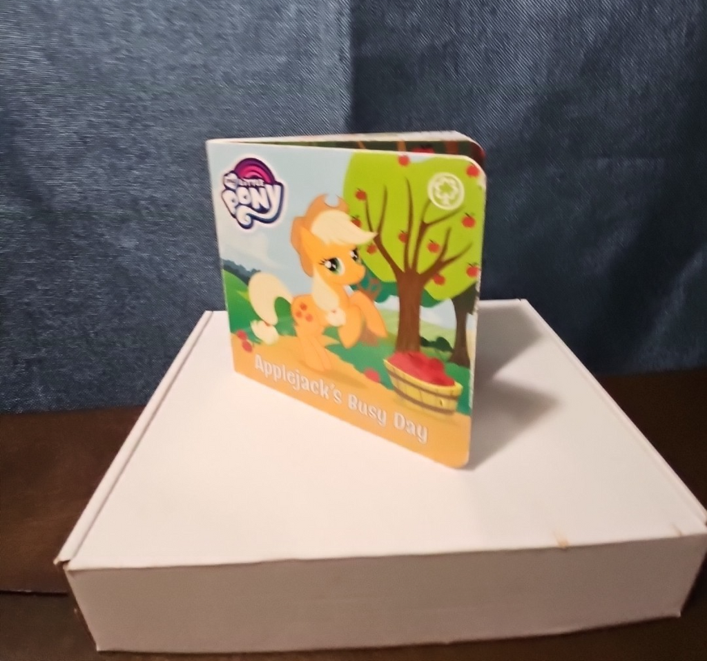 My Little Pony Read & Play Bundle | 3 Mini Figures & Board Book | Rainbow Dash