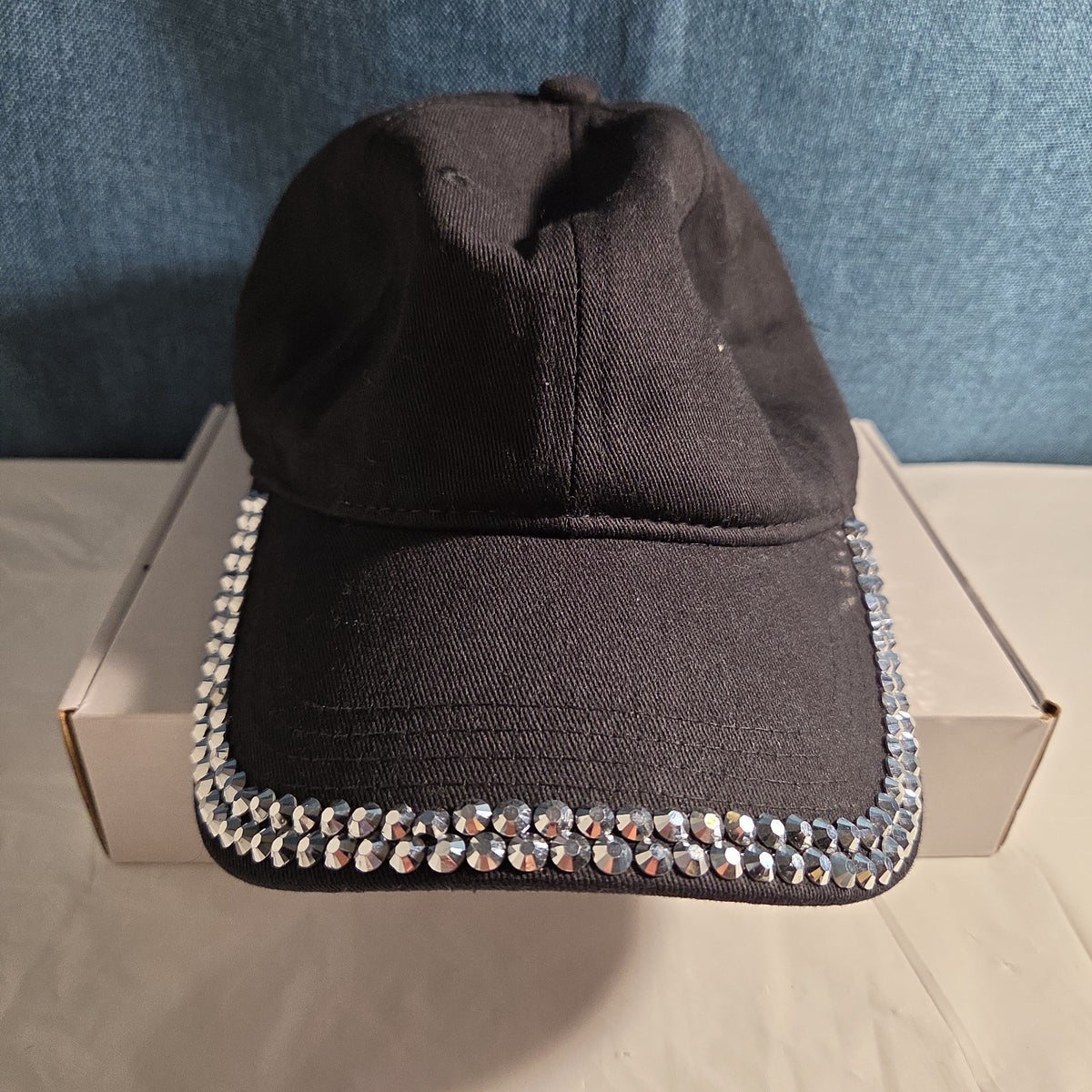 Black Rhinestone Trim Baseball Cap Peng Yuan