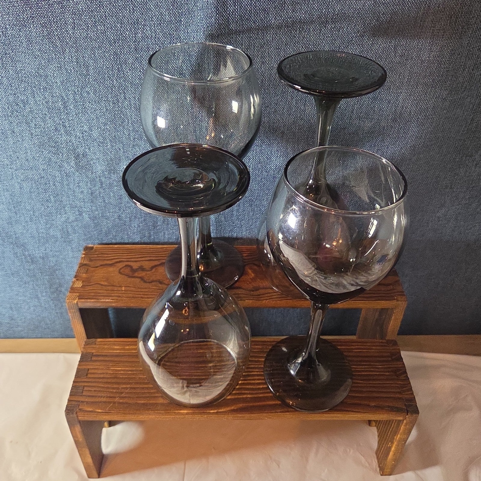 Greenbrier Set 4 Smokey Grey Gray Wine Glasses 12oz