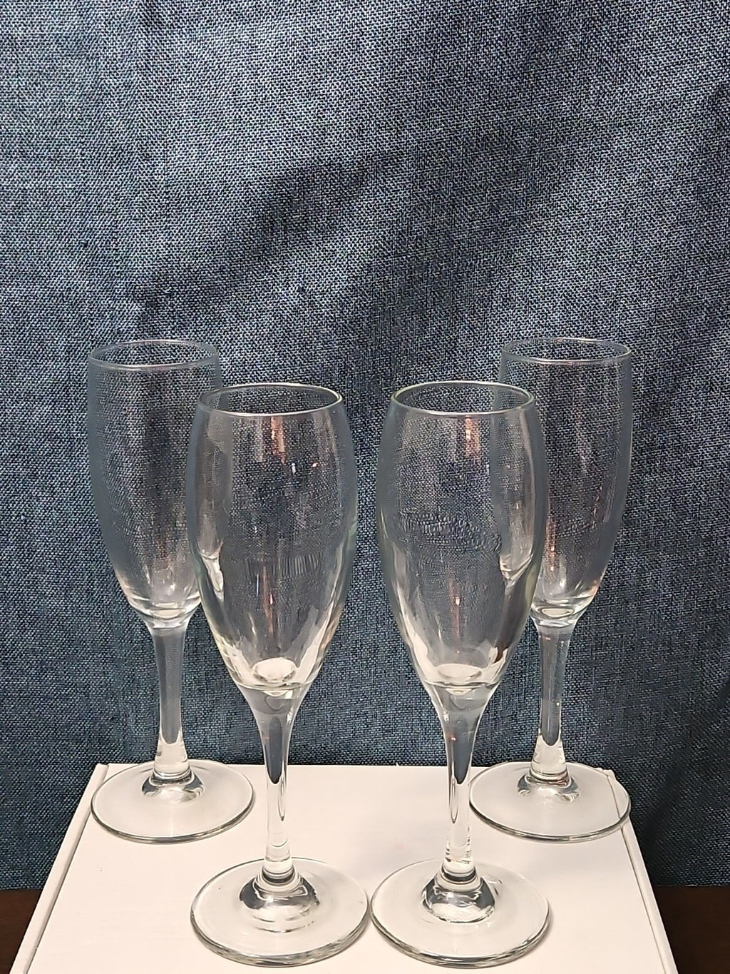 Set of 6 Classic Champagne Flutes | 6oz Trumpet Shape | Elegant Clear Glass Stem