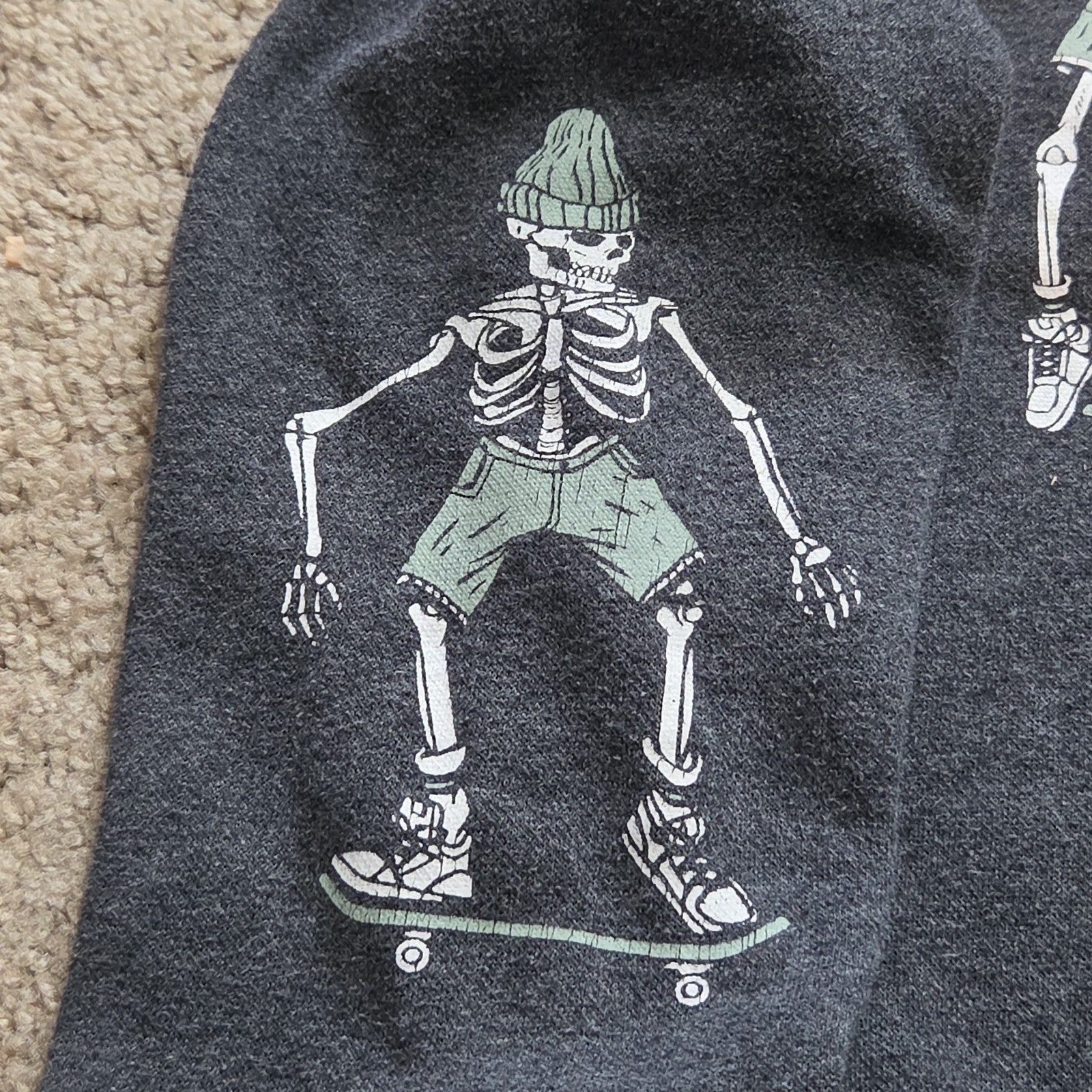 Old Navy Skateboard Skeleton Sweatshirt Boys L Grey Fleece Crewneck Preowned