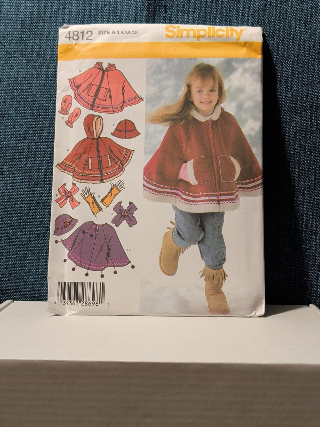 Simplicity 4812 Child's Poncho Hat Mittens Pattern Sz 3-8 | UNCUT |Cozy Fleece