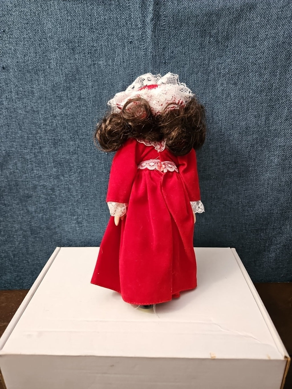 Set of 3 Vintage Porcelain Dolls | Red & Green Velvet | Christmas Carolers