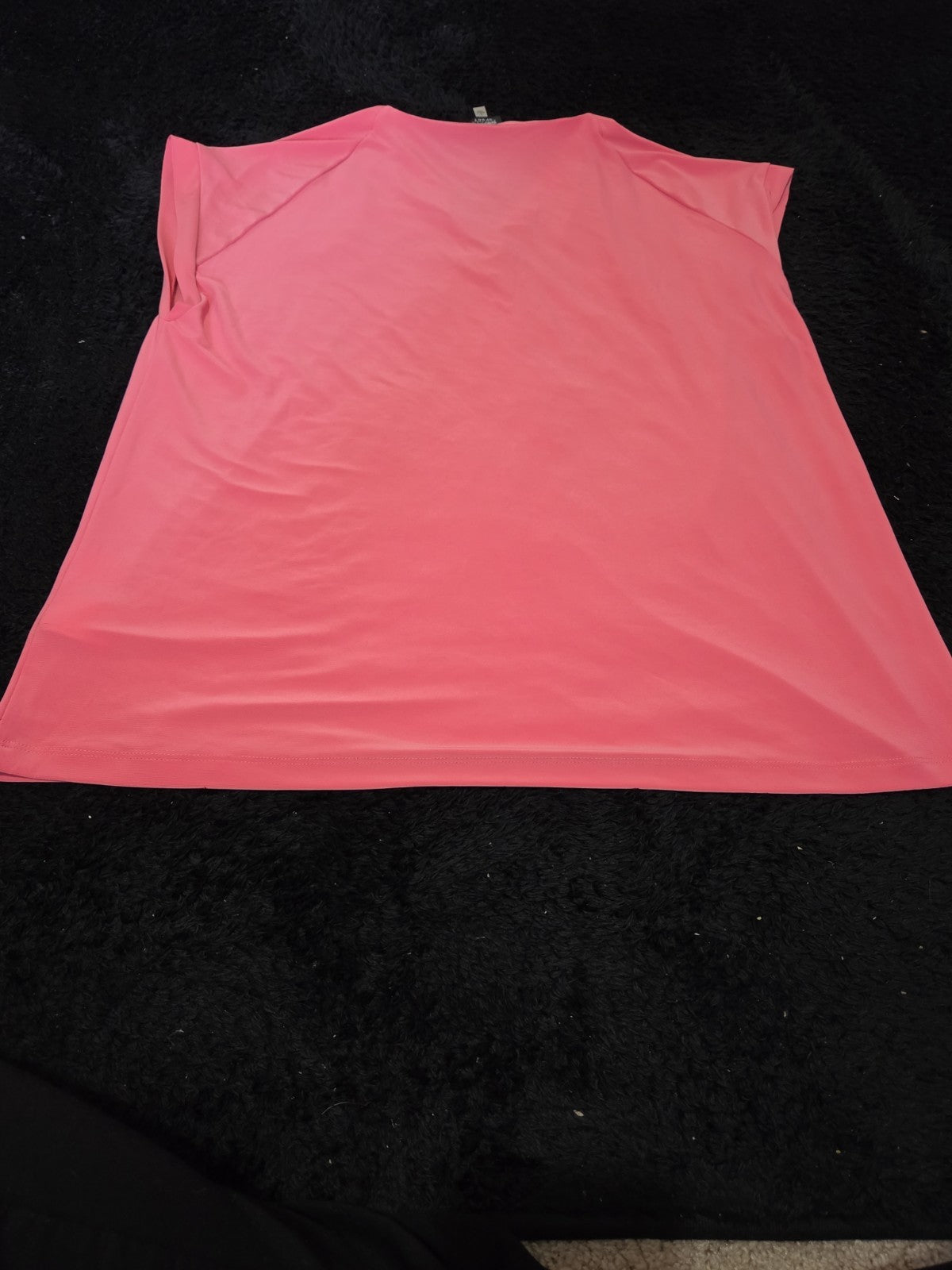 Anne Klein Sport Blouse Coral Lion Logo V-Neck Jersey Career Top Gently Used L