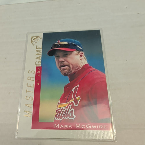 2000 Topps Gallery Masters of the Game Mark McGwire #101 Cardinals Insert