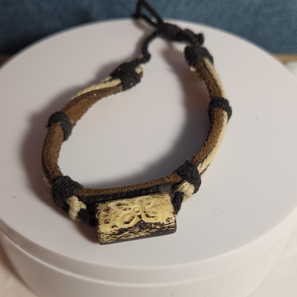 Boho Tribal Leather Cord Bracelet Carved Bead Unisex