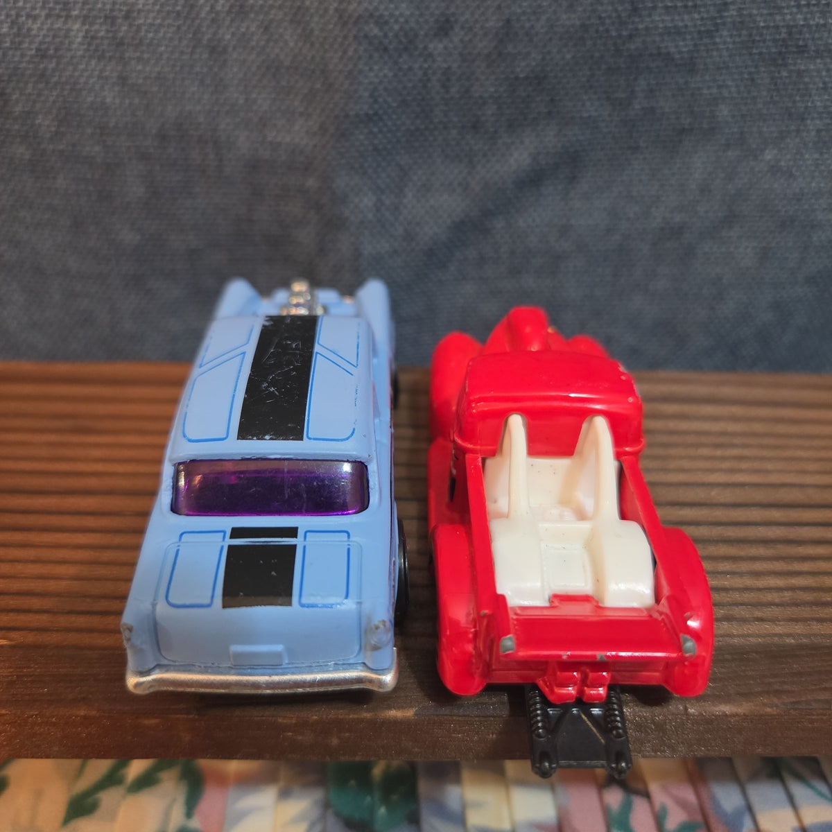 Hot Wheels Lot 2 Diecast Cars 1998 2012 Blue 55 Chevy Red Pickup Truck