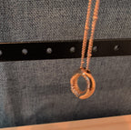 Pixie The Penguin Bubble Letter O Necklace Gold Toned Stainless Steel New