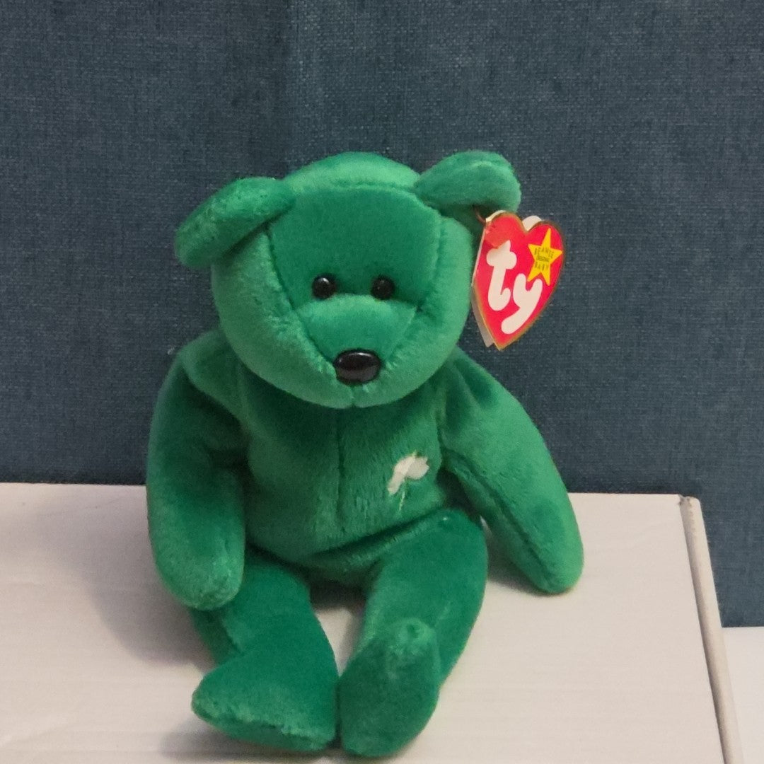 Ty Beanie Baby Erin the Bear 1997 Retired MWMT P.E. Pellets Irish Green Clover