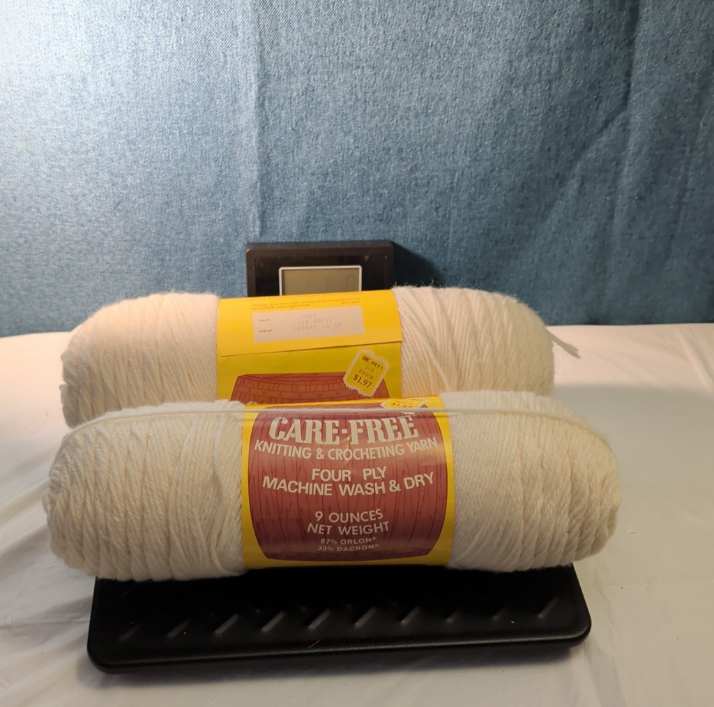 Vintage Care-Free Yarn 4-Ply Worsted Off White Lot 2 Skeins 18oz Total NOS Orlon
