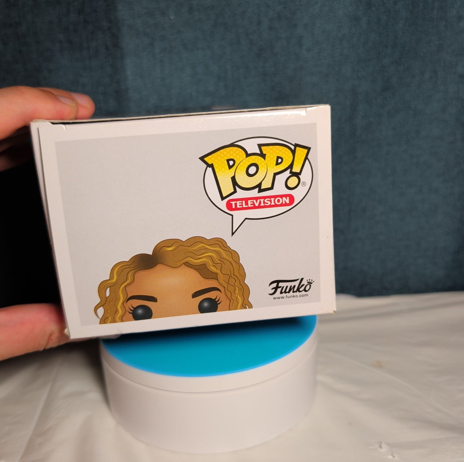 Funko Pop Television Umbrella Academy Allison 930 Vinyl with Box in Protector