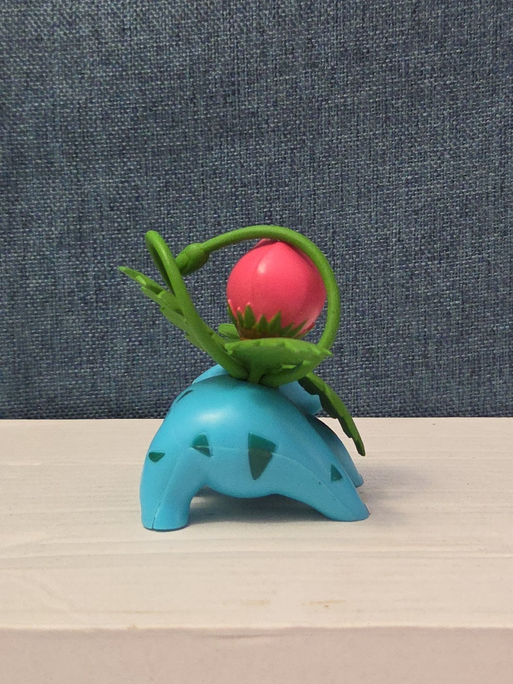 Nintendo Pokemon IVYSAUR 2.5" Vinyl Figure PVC 2015 Tomy Toy Kanto Collectible
