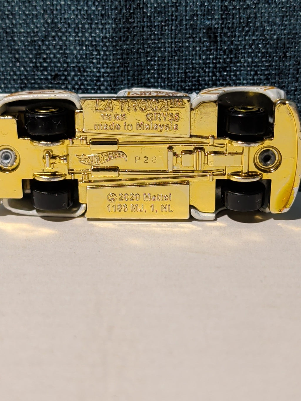 Hot Wheels La Troca | 2021 HW Art Cars White & Gold Lowrider Truck | Loose