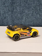 Hot Wheels Super Gnat | 2013 HW Stunt Track Aces | Yellow #55 Race Car
