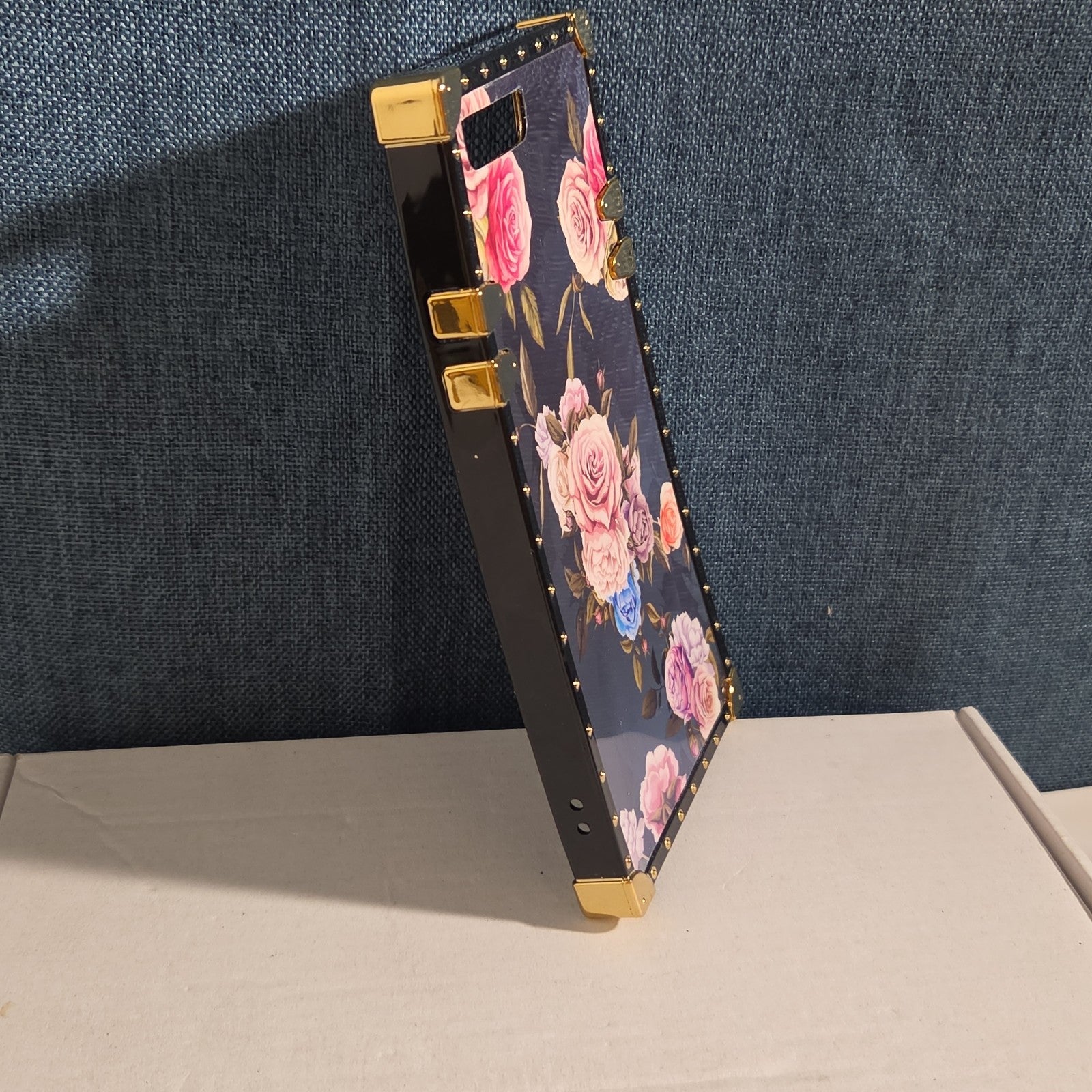 Luxury Trunk Rose Phone Case Gold Rivet Retro Cover