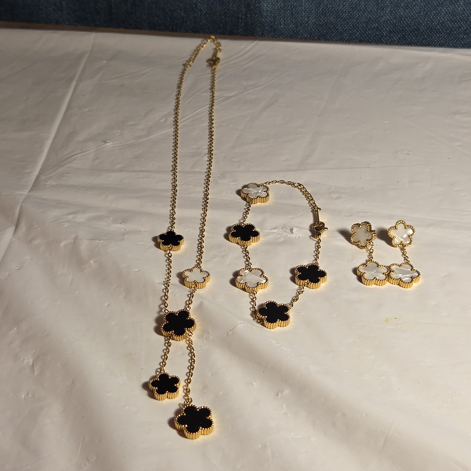3PC Jewelry Set Black White Gold Tone Necklace Bracelet Earrings