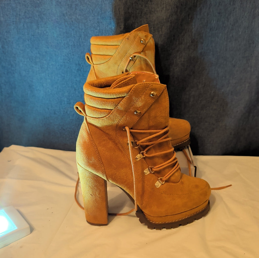 Chunky Platform Heel Combat Boot Faux Suede Mustard Y2K  Size 10