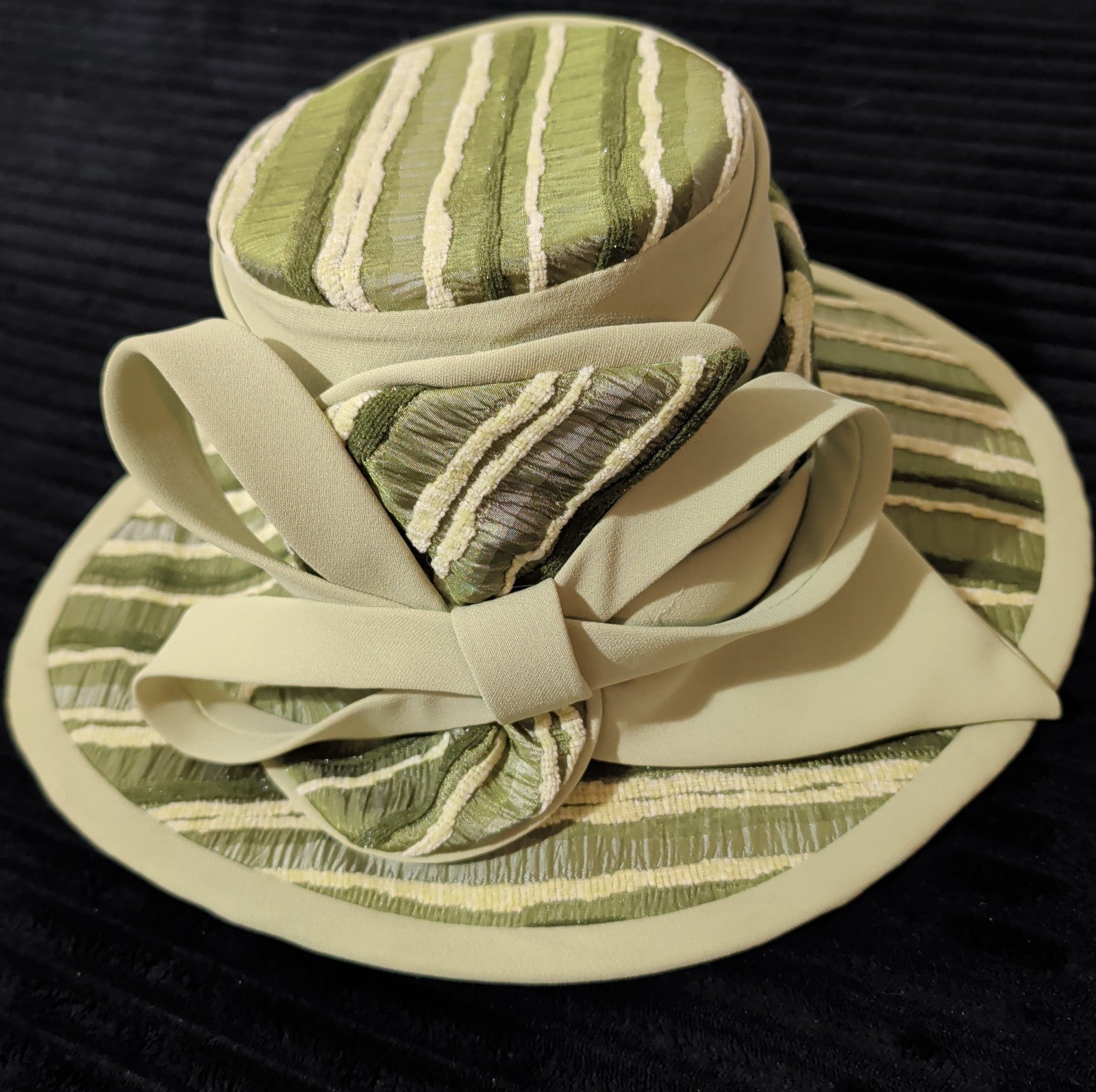 Carissimo Green Striped Wide Brim Church Derby Hat Bow Ribbon Vintage