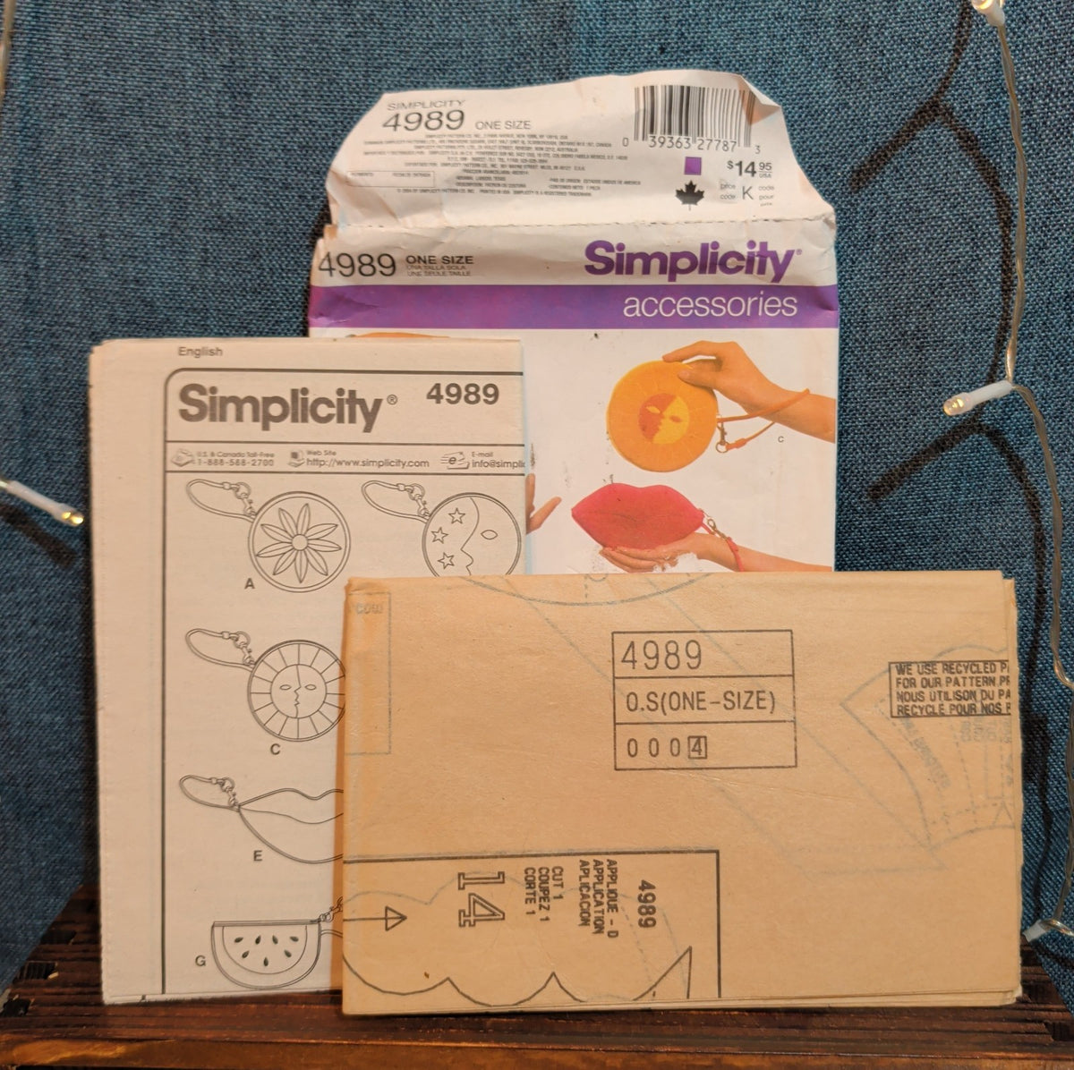 Simplicity 4989 Donna Lang Novelty Wristlet Bag Pattern Y2K
