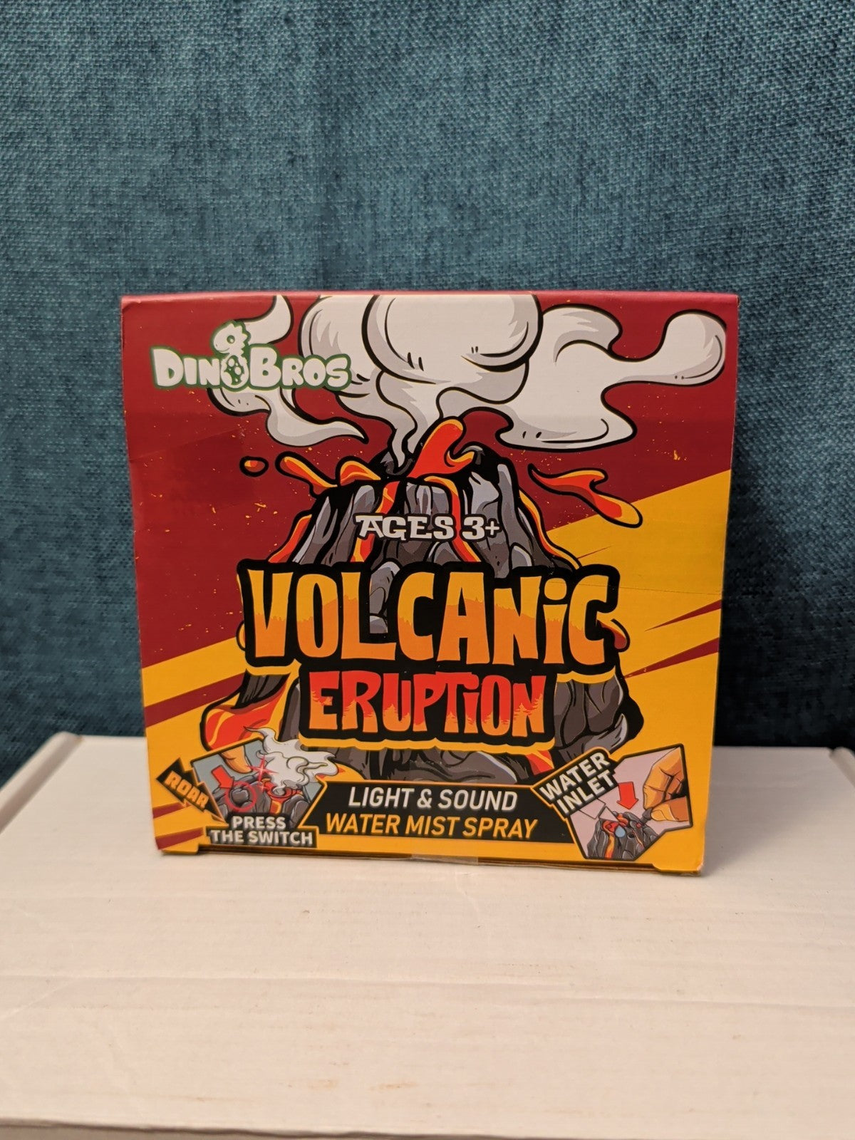 NEW DINOBROS Volcanic Eruption Toy | Mist-Spouting Volcano Kids Dinosaur Sound