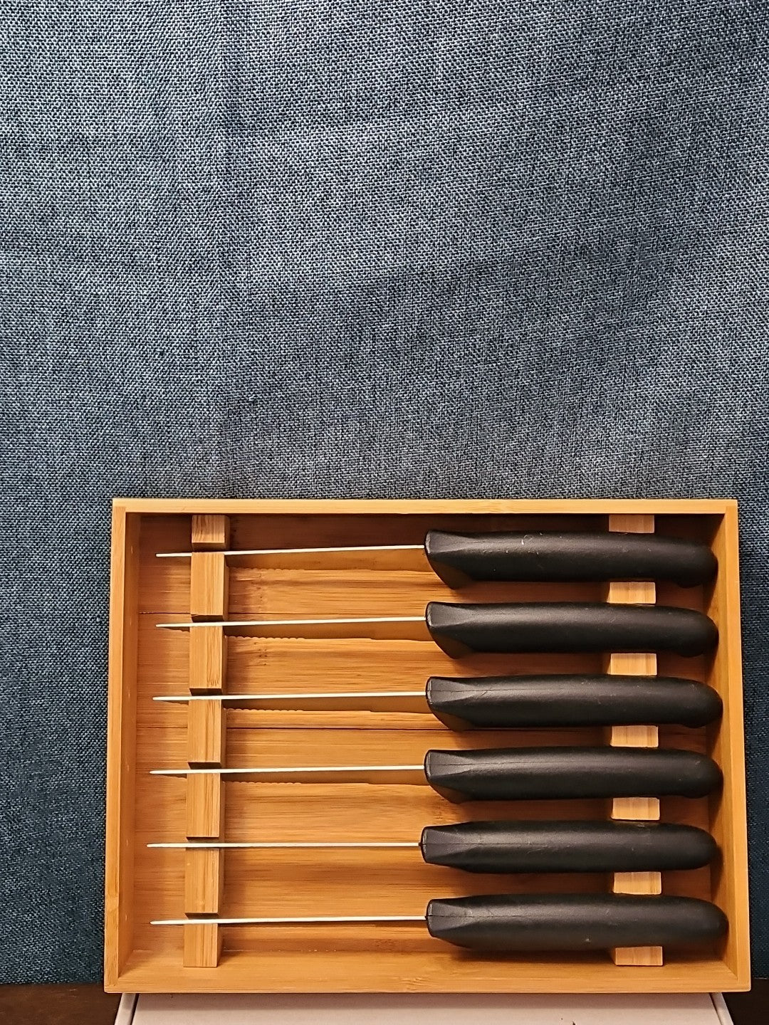 6 Gibson Steak Knives | 4.5" Serrated Stainless Steel | Wood Storage Block Tray