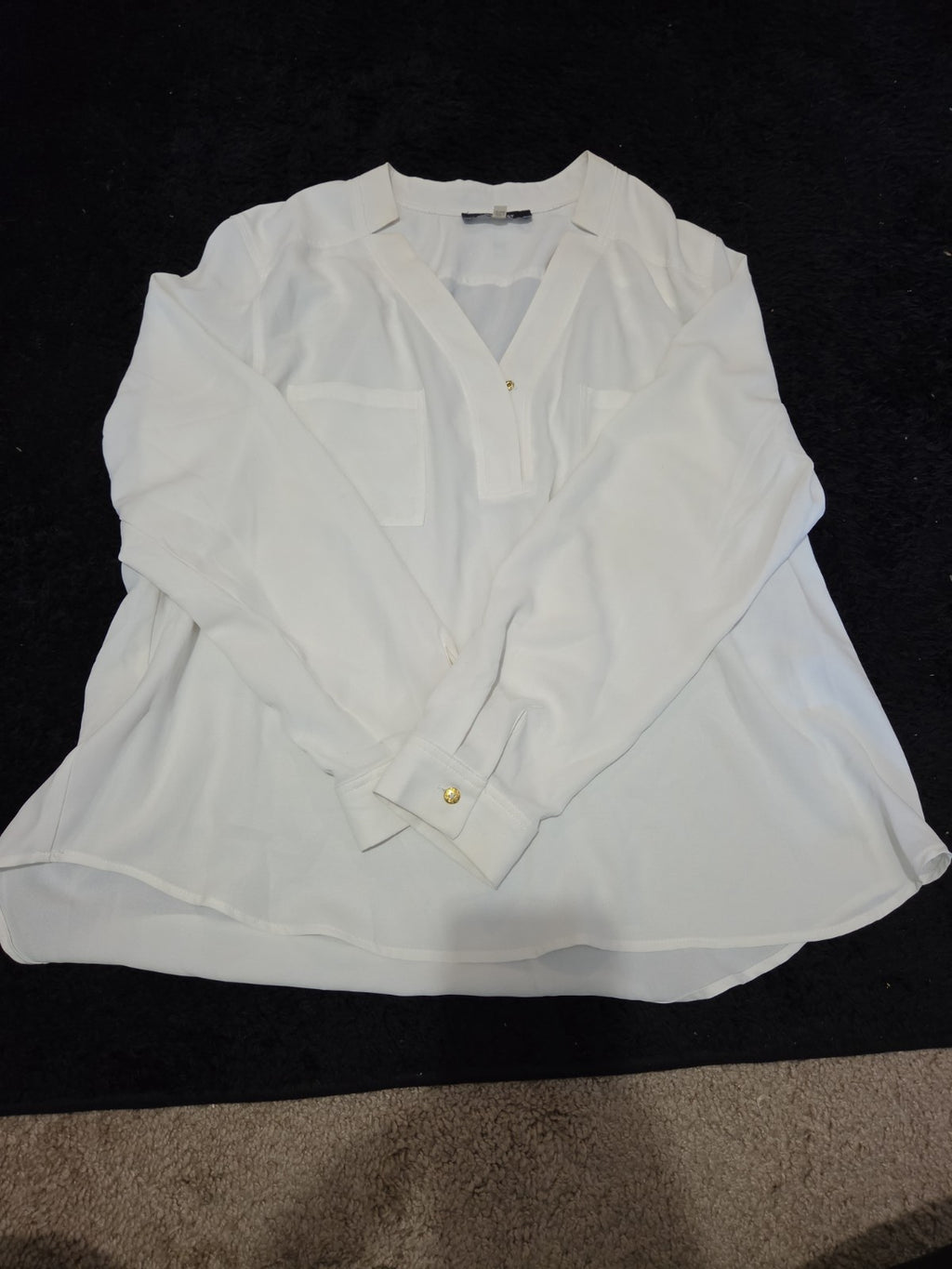 Nine West Blouse White Pocket Split Neck Career Top Gently Used Size PXL