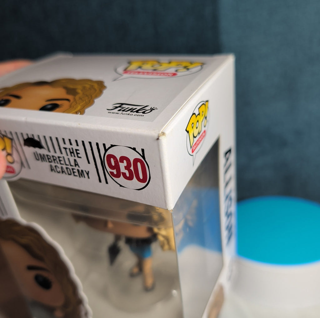 Funko Pop Television Umbrella Academy Allison 930 Vinyl with Box in Protector
