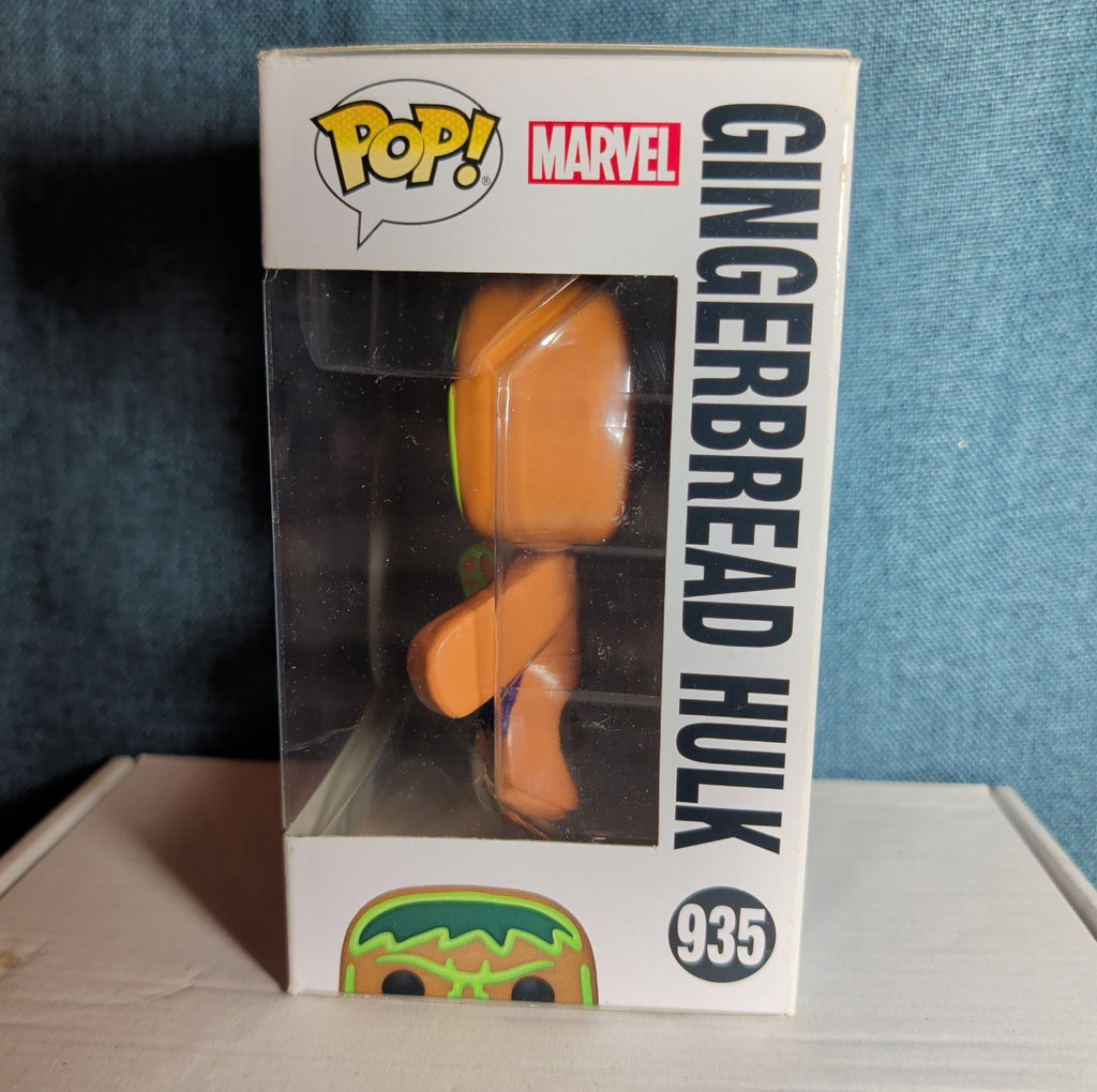 Funko Pop! Marvel: Holiday - Gingerbread Hulk #935 NIB with Protector