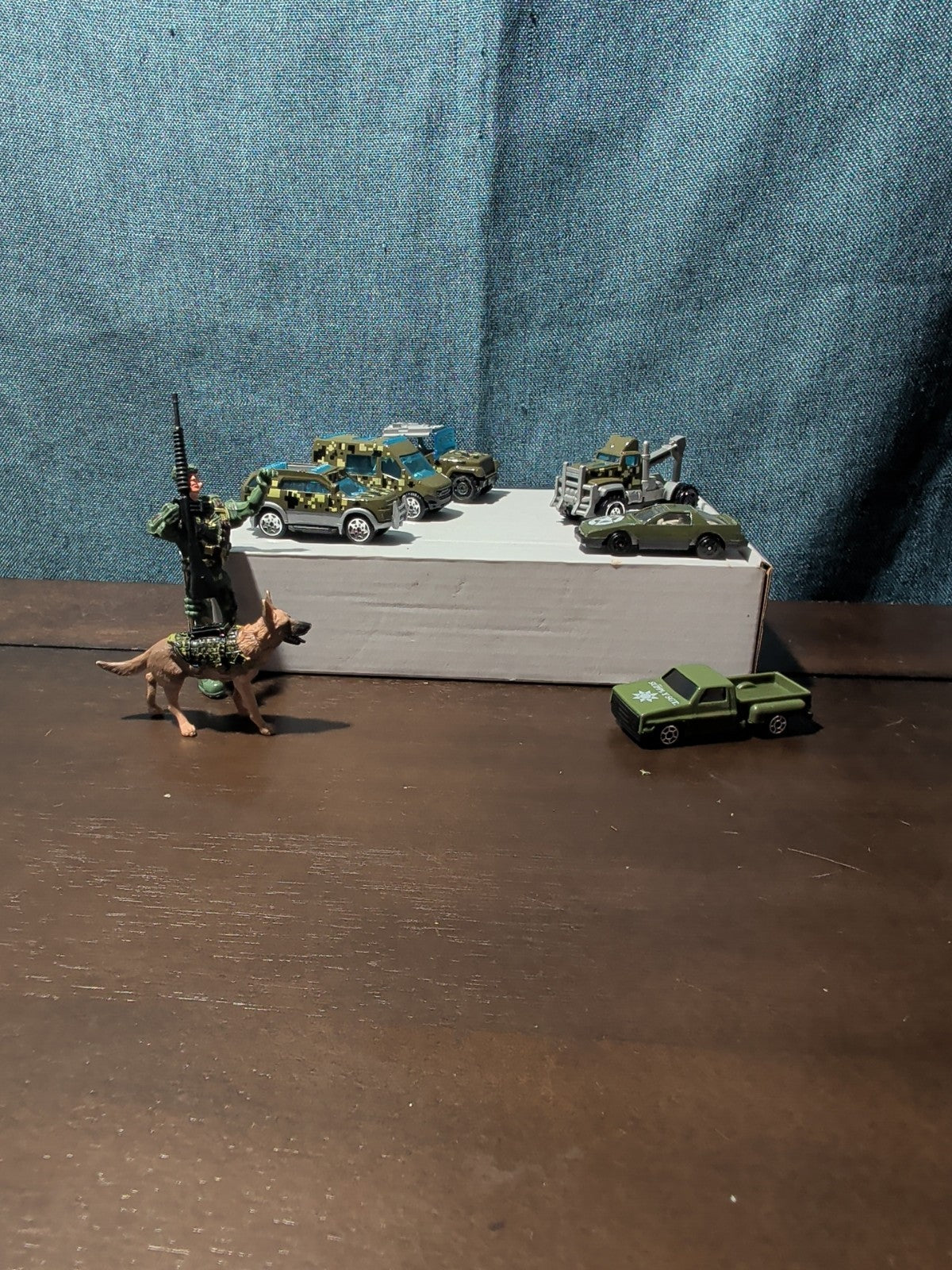 8 Pc. Soldier Action Figure & K9 Dog | Army Vehicles| Military Toy Strike Team