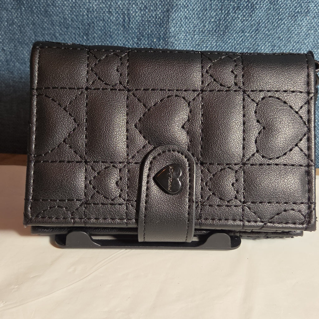 Betsey Johnson Luv Betsey Heart Quilted Wallet Y2K Goth