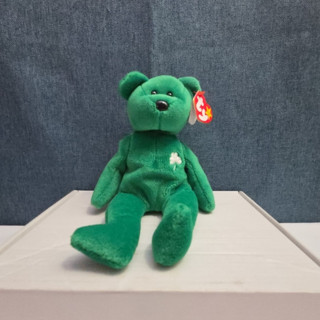 Ty Beanie Baby Erin the Bear 1997 Retired MWMT P.E. Pellets Irish Green Clover