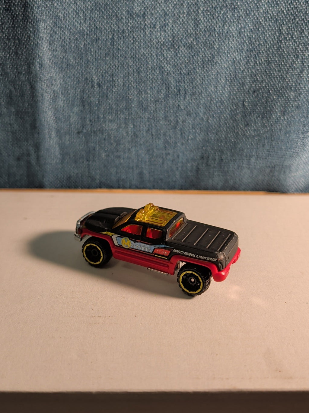 Hot Wheels Off-Duty Truck | Graffiti Removal Service | 2016 HW City Works |