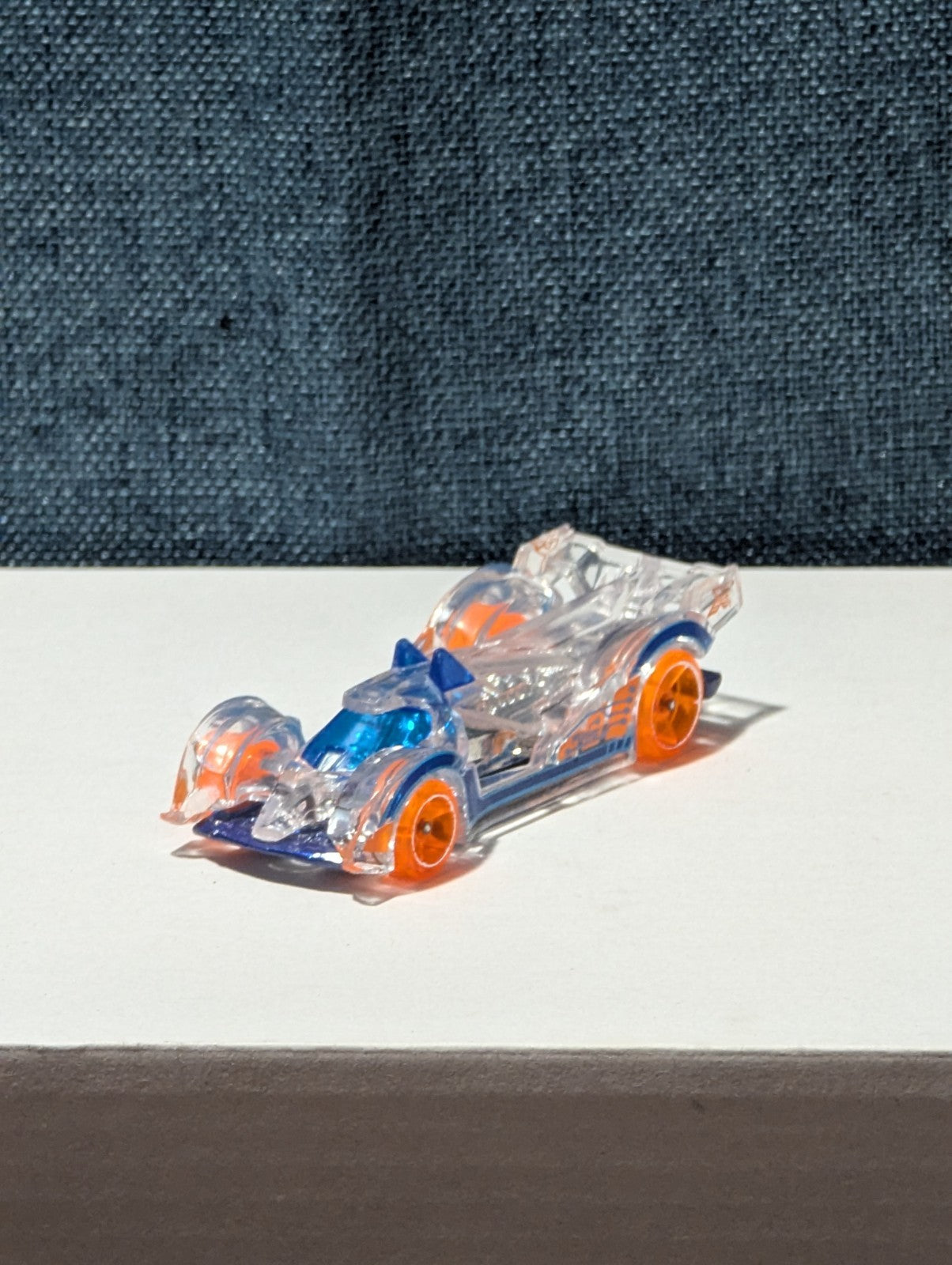 Hot Wheels Hi-Tech Missile | 2014 X-Raycers Clear & Blue | Fast Track Car