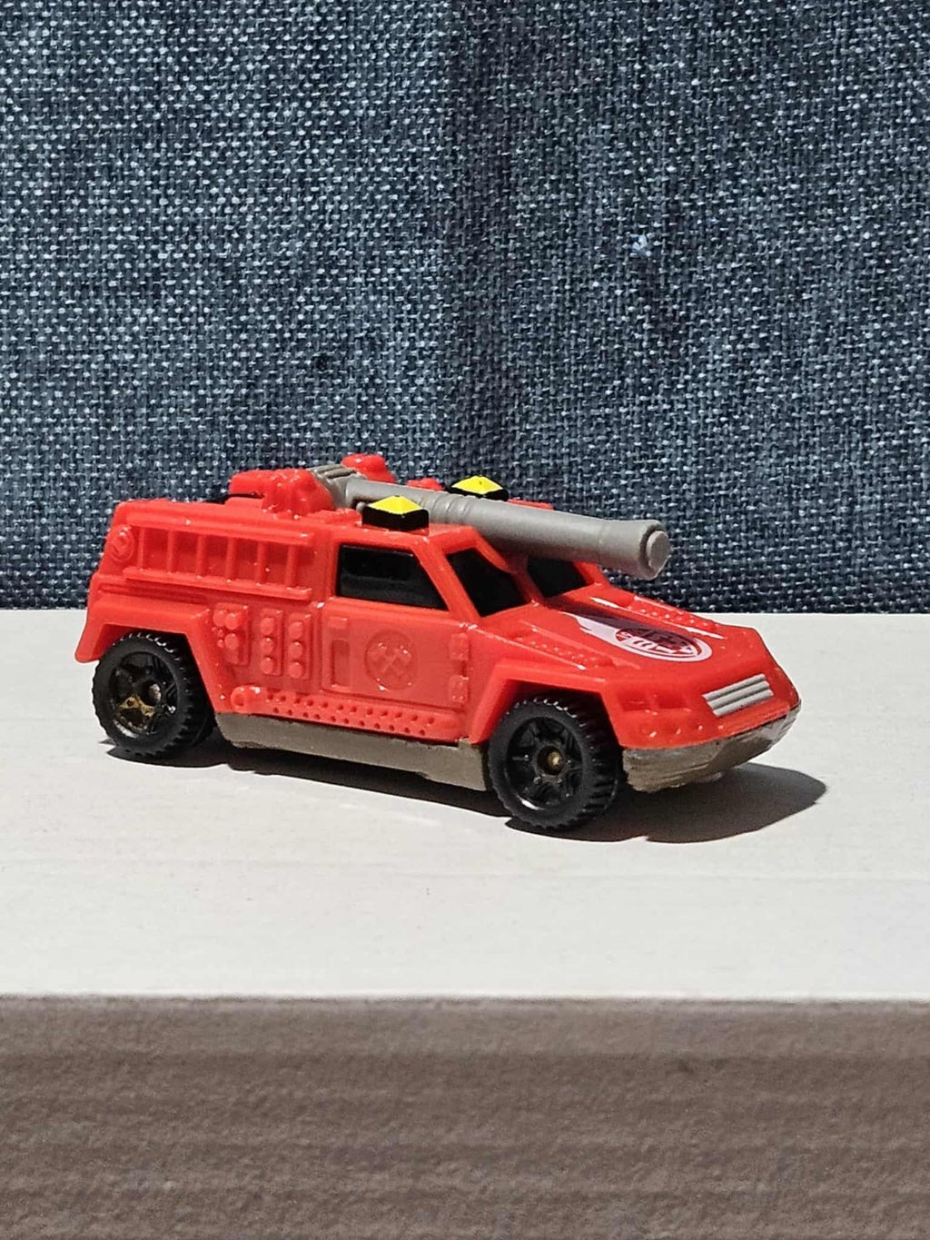 1997 McDonald's Hot Wheels FIRE TRUCK #5 Red Rescue Vehicle 90s Vintage Loose
