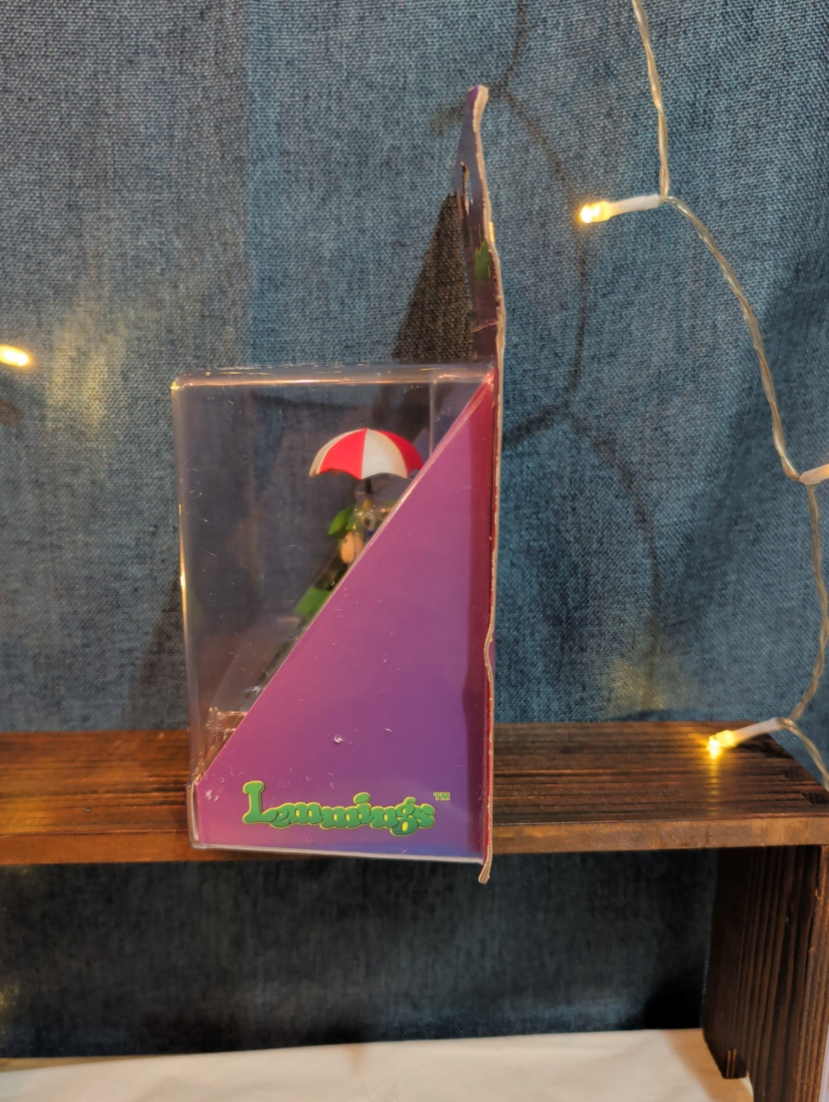 Totaku #17 Umbrella Lemming Figure Sony PlayStation Retro Gaming NIB