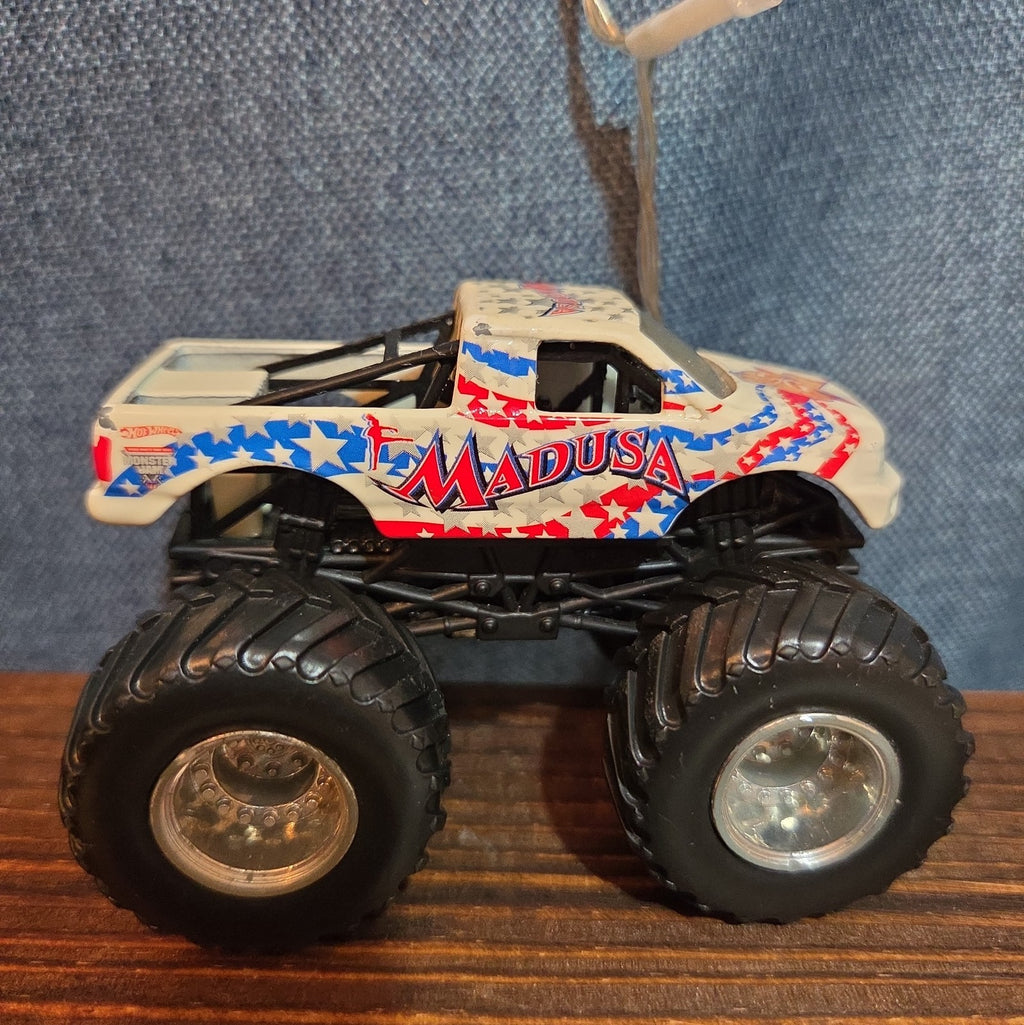 Hot Wheels Monster Jam Madusa Truck Diecast 2011