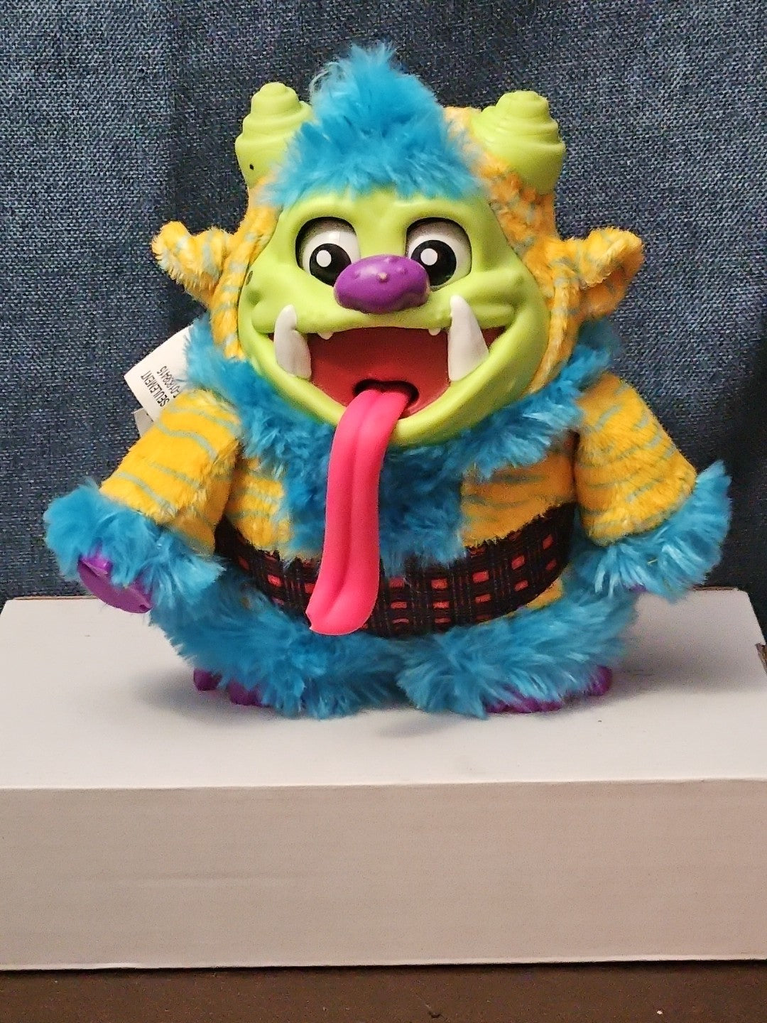 Crate Creatures Surprise Snort Hog | Interactive Monster Toy | Green Blue |