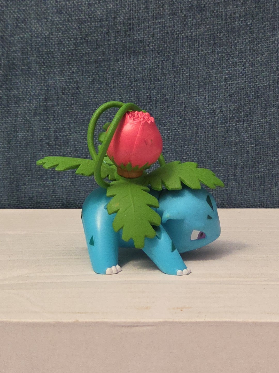 Nintendo Pokemon IVYSAUR 2.5" Vinyl Figure PVC 2015 Tomy Toy Kanto Collectible