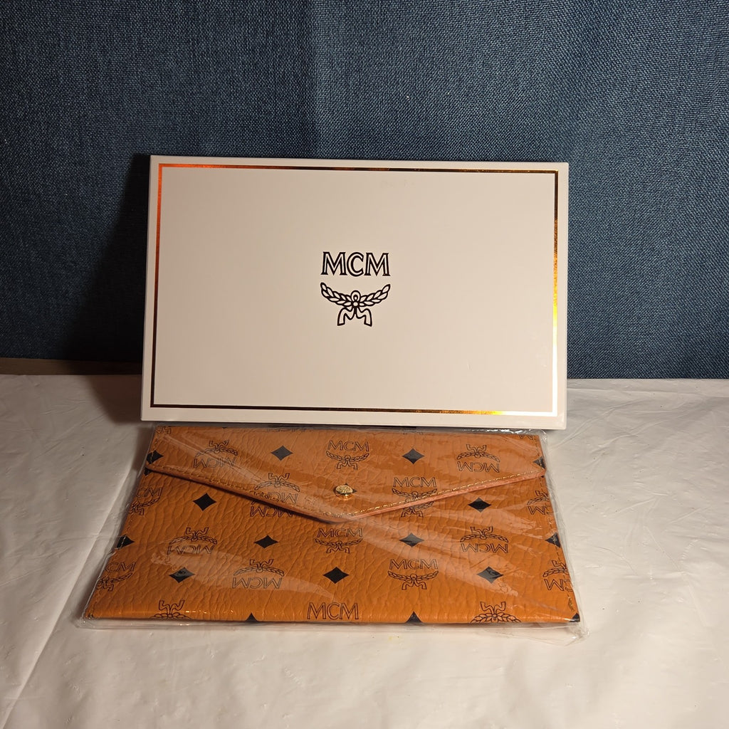 MCM Visetos Envelope Pouch Cognac Monogram Beauty Clutch NIB 200838