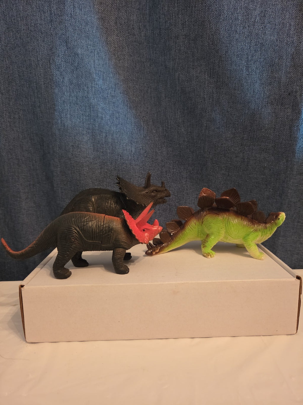 Dinosaur Toy Figures Lot of 3 Triceratops Stegosaurus Vintage Plastic Toy