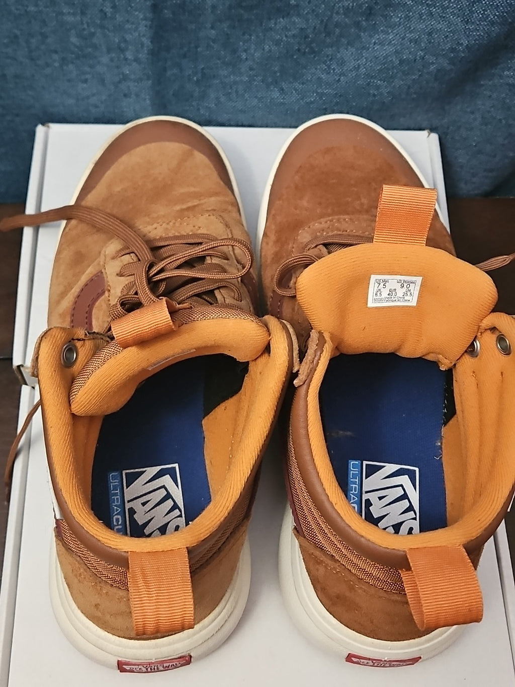 VANS UltraRange Hi DL MTE (Women’s 9.0) (Men's 7.5)